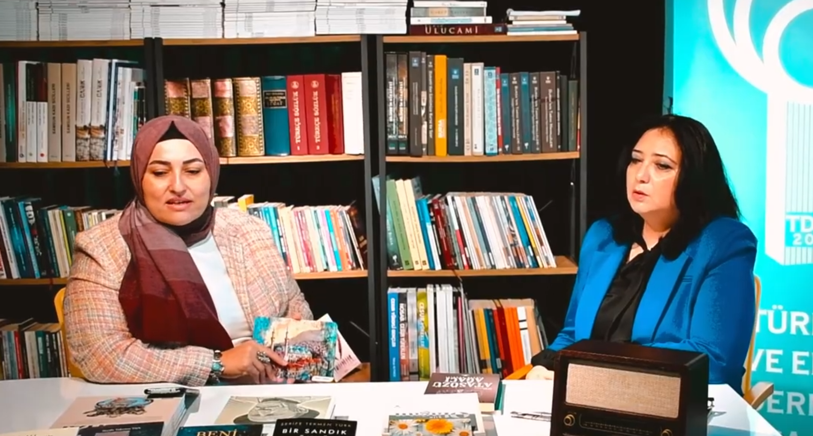  Şerife Tekmen Türk'le Sanatın Dili